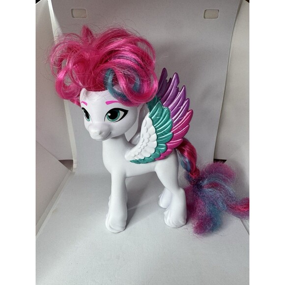 My Little Pony Shining Adventures collection - Zipp Storm Figure 6.5" G5 MLP - Picture 1 of 7